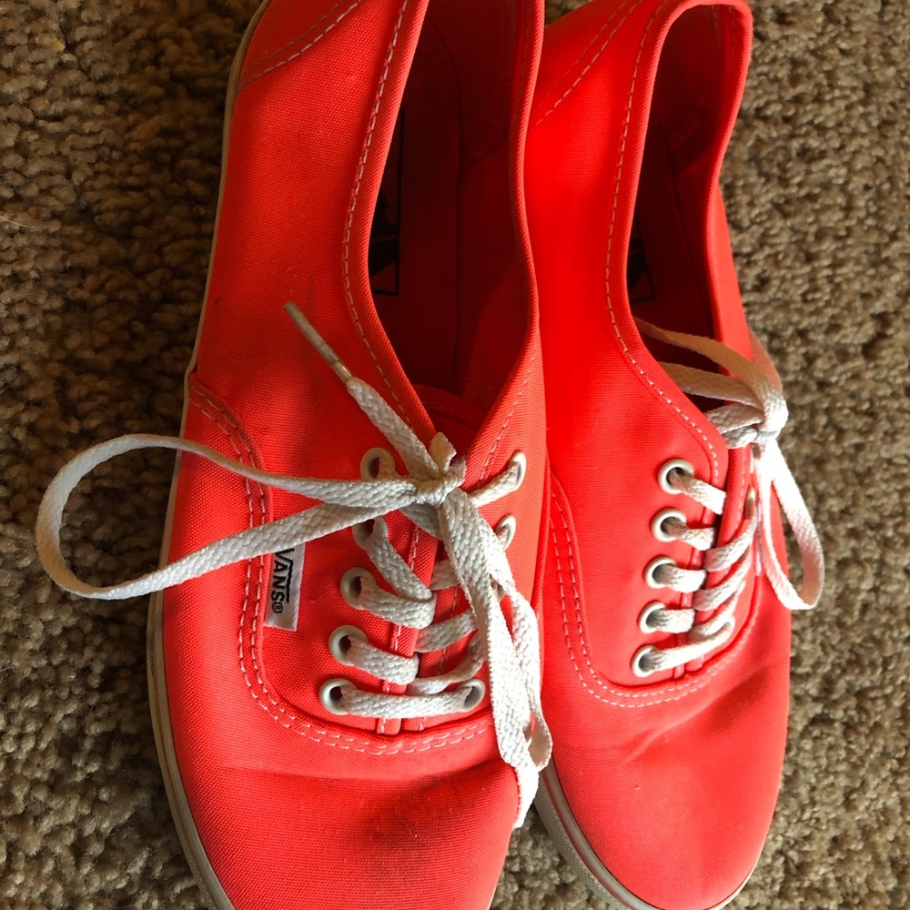 Vans - Picture 6 of 6